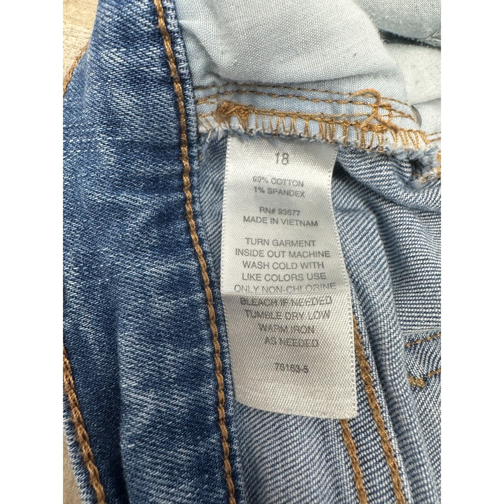 A.n.a Jean Shorts Size 18 High Rise Shorty Medium‎ Wash 3.5" Inseam Cuffed EUC - Picture 6 of 10